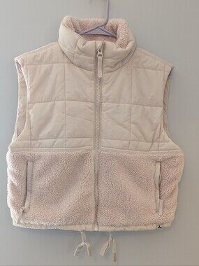 NWT JoyLab Target Moon Pink Sherpa Quilted Vest XS Cozy Cropped Fall Winter